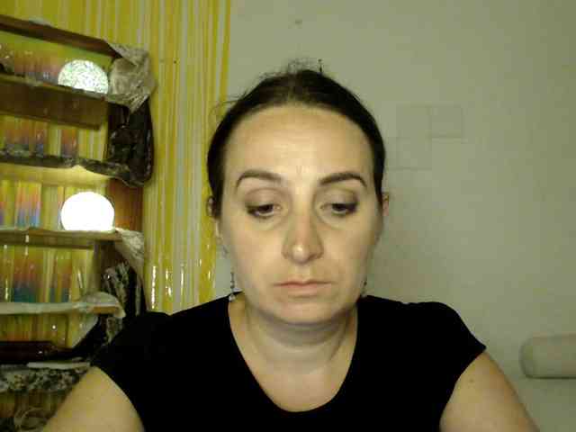 Modella: UWillMarryMyAss