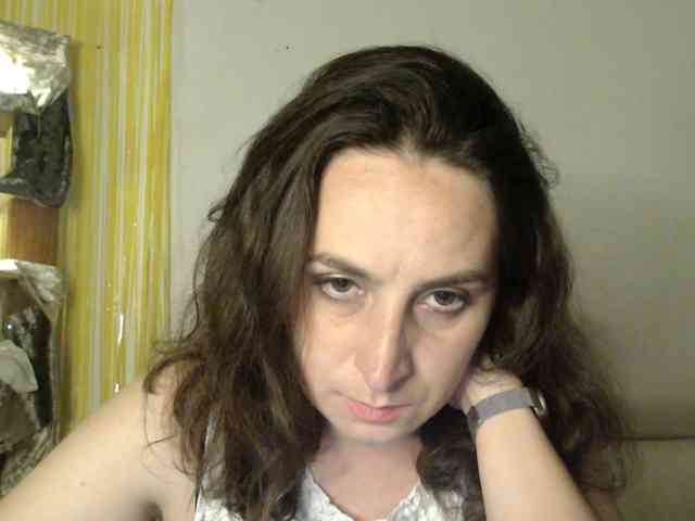 Modella: UWillMarryMyAss