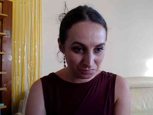 Modella: UWillMarryMyAss