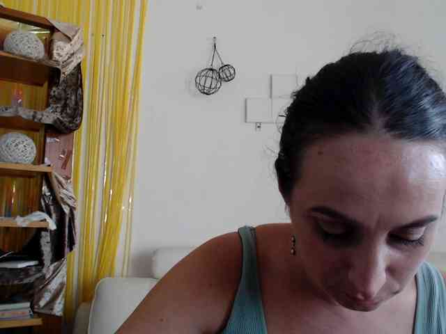Modella: UWillMarryMyAss