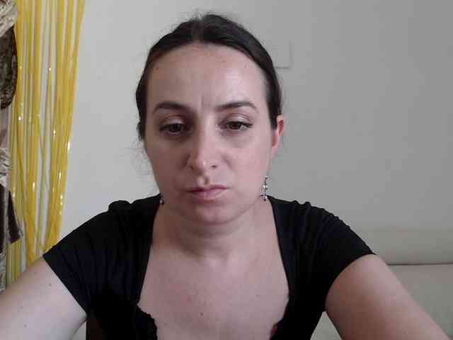 Modella: UWillMarryMyAss