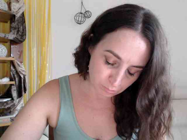 Modella: UWillMarryMyAss