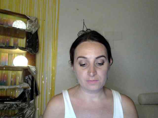Modella: UWillMarryMyAss