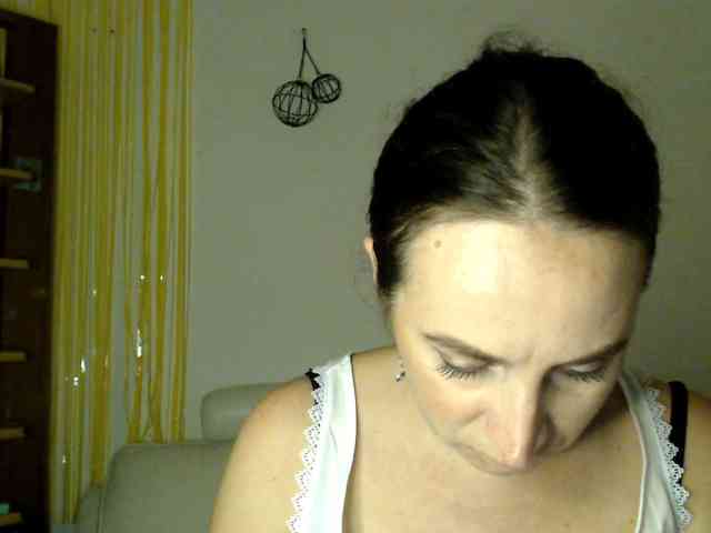 Modella: UWillMarryMyAss