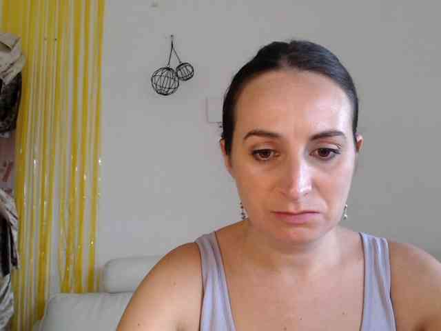 Modella: UWillMarryMyAss