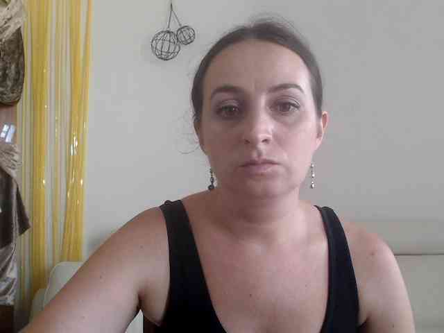 Modella: UWillMarryMyAss