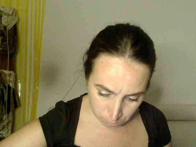 Modella: UWillMarryMyAss