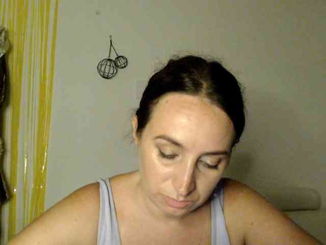 Modella: UWillMarryMyAss