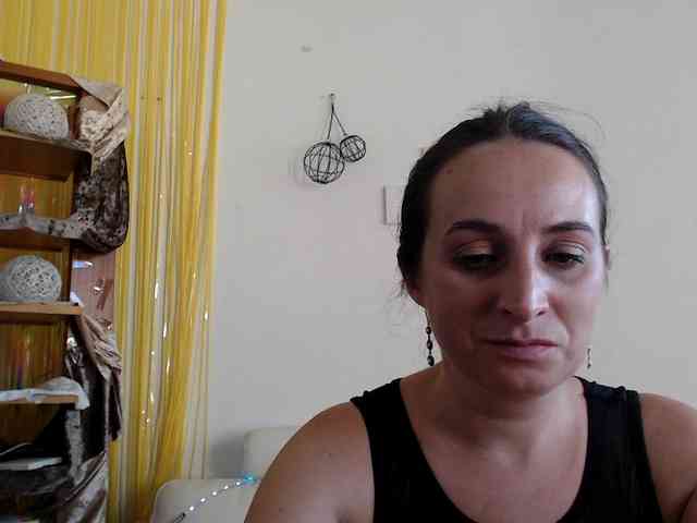 Modella: UWillMarryMyAss