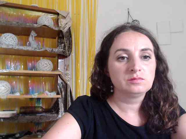 Modella: UWillMarryMyAss