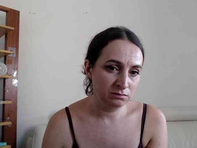 Modella: UWillMarryMyAss