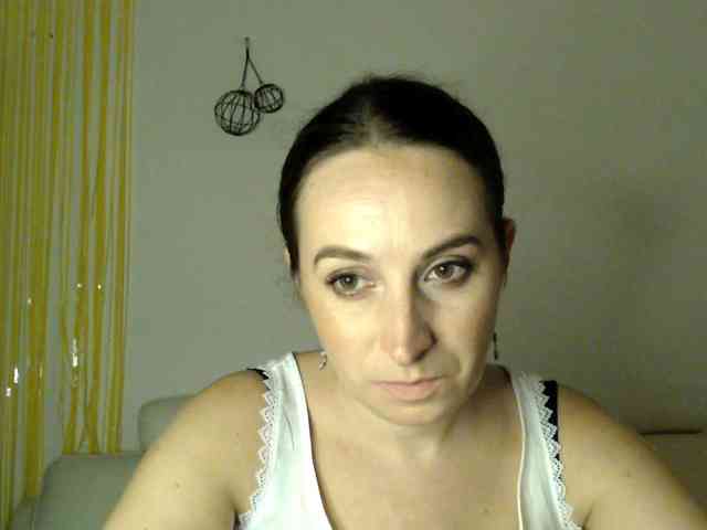 Modella: UWillMarryMyAss