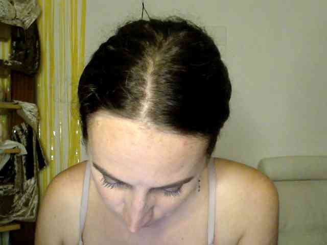 Modella: UWillMarryMyAss