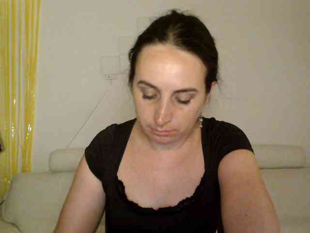 Modella: UWillMarryMyAss