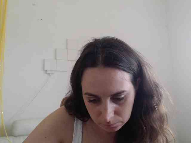 Modella: UWillMarryMyAss