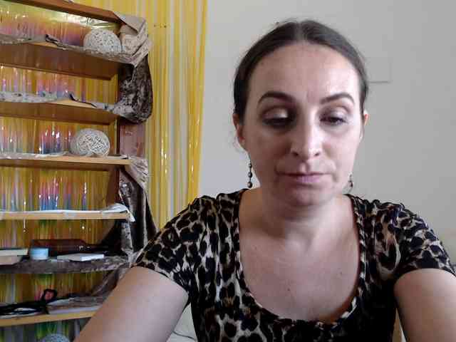 Modella: UWillMarryMyAss