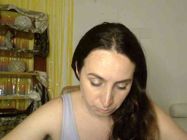 Modella: UWillMarryMyAss