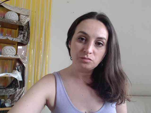 Modella: UWillMarryMyAss