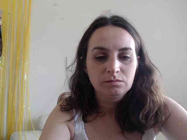 Modella: UWillMarryMyAss