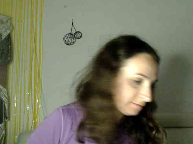 Modella: UWillMarryMyAss