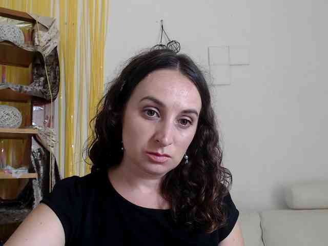 Modella: UWillMarryMyAss