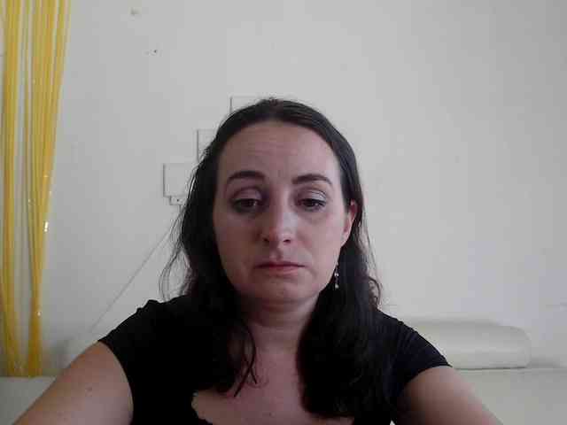 Modella: UWillMarryMyAss