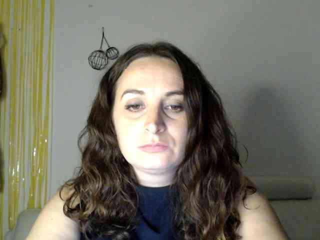 Modella: UWillMarryMyAss