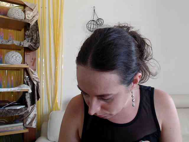 Modella: UWillMarryMyAss