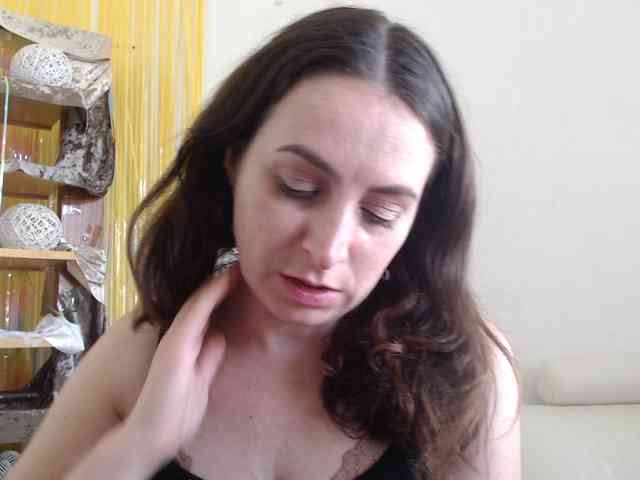 Modella: UWillMarryMyAss