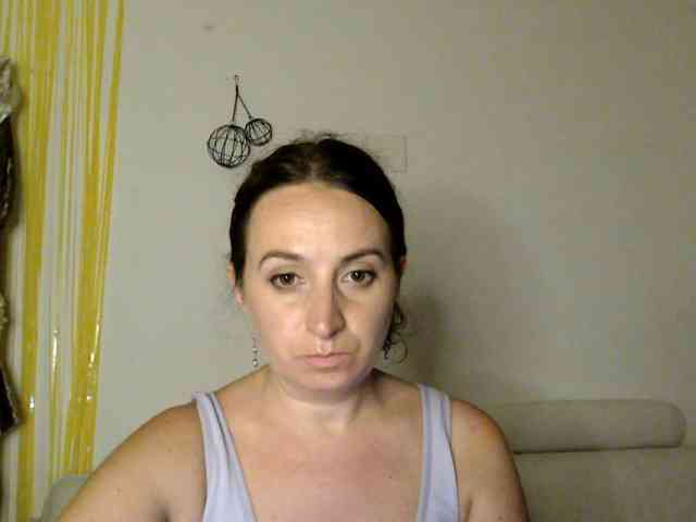 Modella: UWillMarryMyAss