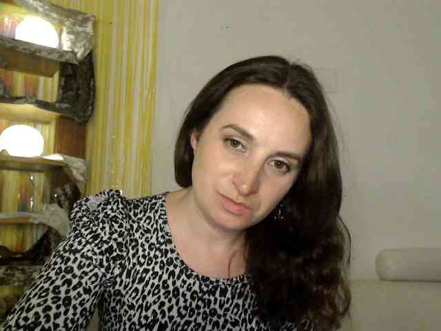 Modella: UWillMarryMyAss