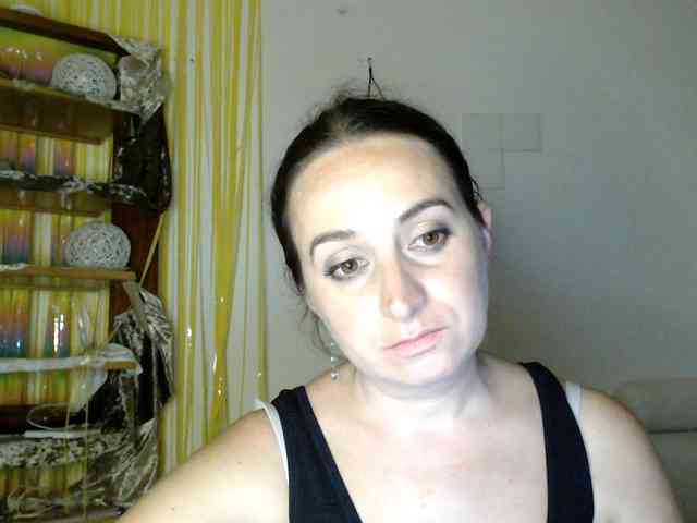 Modella: UWillMarryMyAss