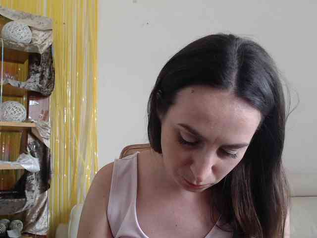 Modella: UWillMarryMyAss