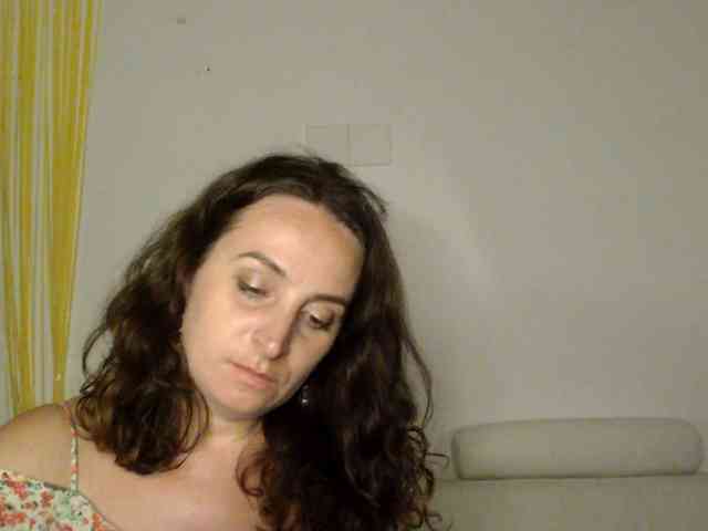 Modella: UWillMarryMyAss