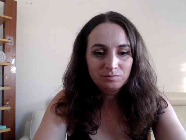Modella: UWillMarryMyAss
