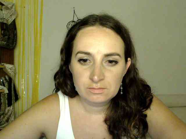Modella: UWillMarryMyAss