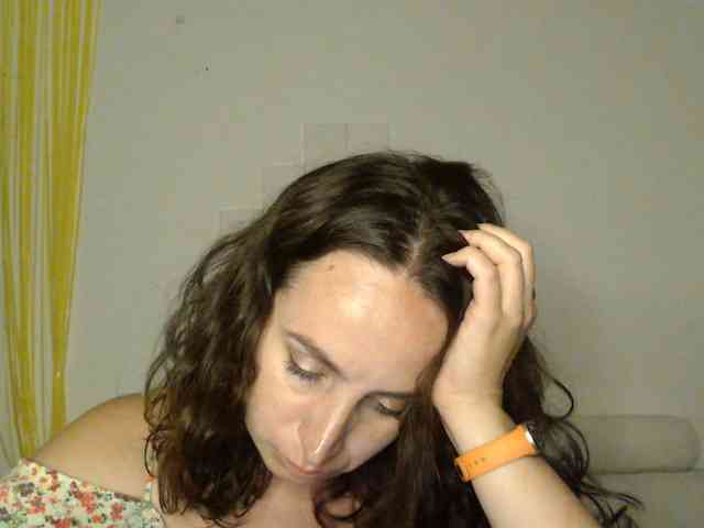 Modella: UWillMarryMyAss