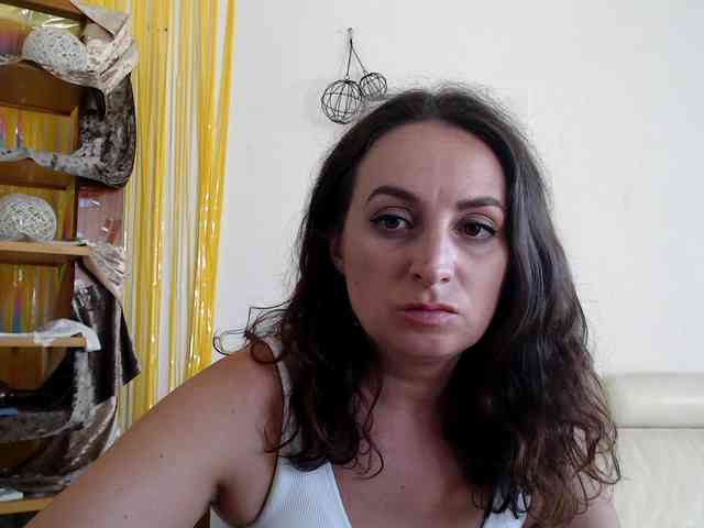 Modella: UWillMarryMyAss
