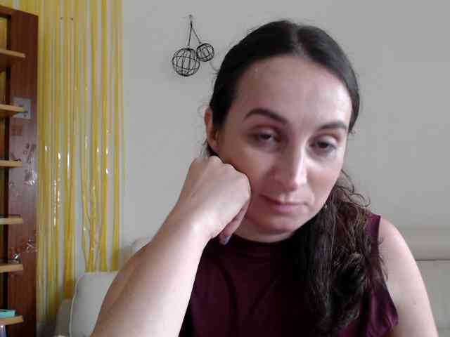 Modella: UWillMarryMyAss