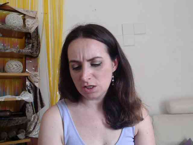 Modella: UWillMarryMyAss