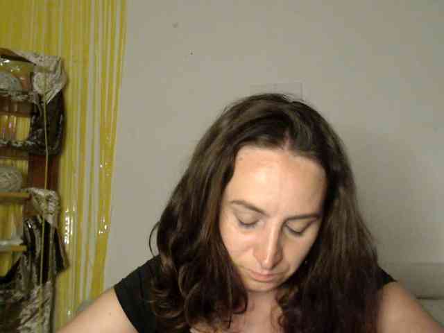 Modella: UWillMarryMyAss