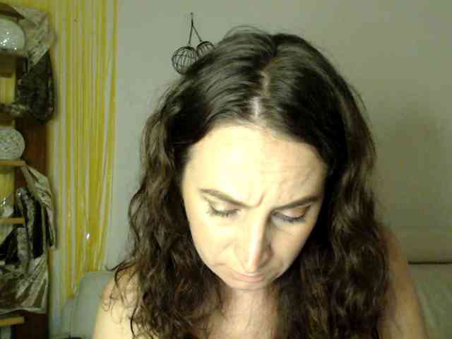 Modella: UWillMarryMyAss