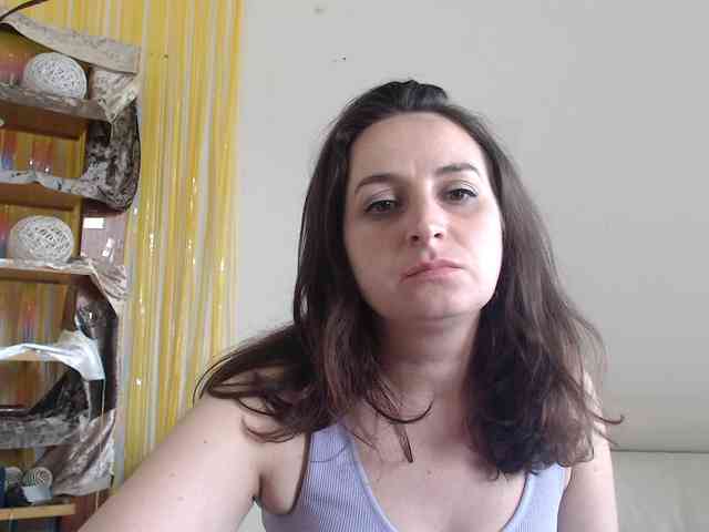 Modella: UWillMarryMyAss