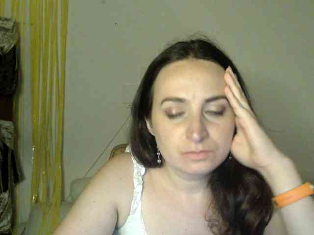 Modella: UWillMarryMyAss