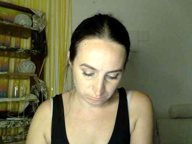 Modella: UWillMarryMyAss