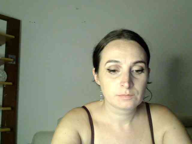 Modella: UWillMarryMyAss
