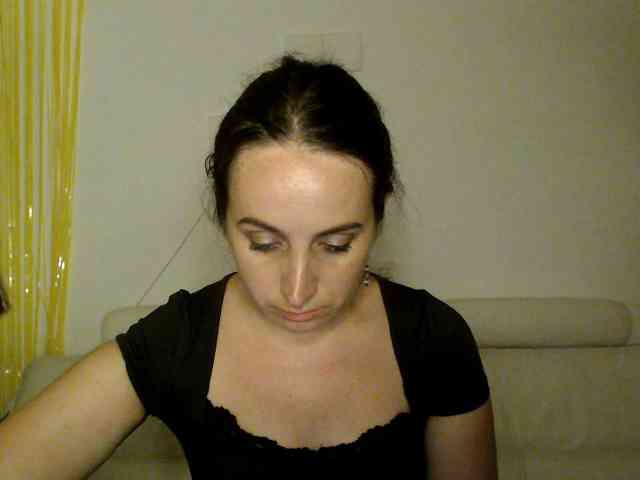 Modella: UWillMarryMyAss