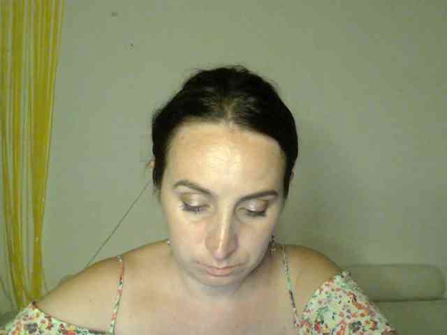 Modella: UWillMarryMyAss