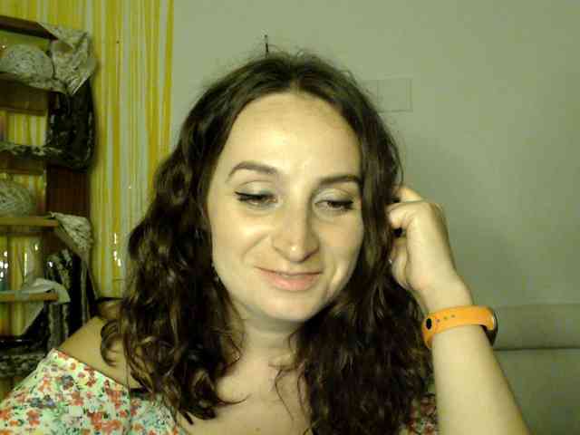 Modella: UWillMarryMyAss