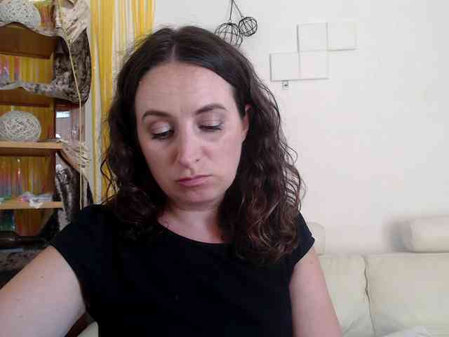Modella: UWillMarryMyAss
